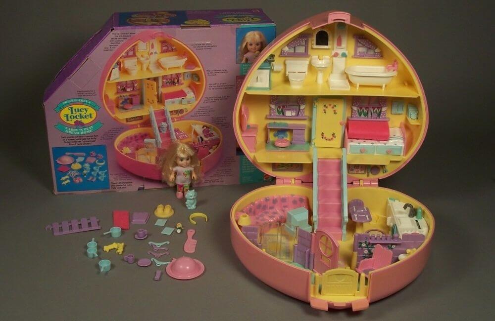 Polly Pocket - Carry 'N Play Dream House @Mariah Rose / Pinterest.com