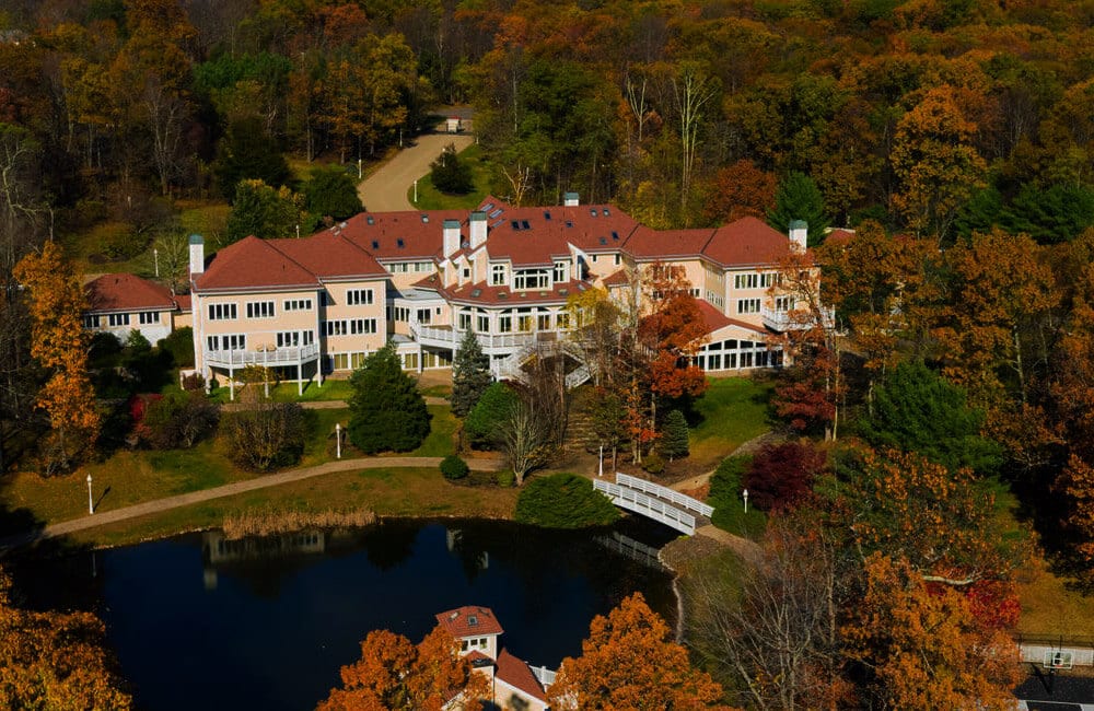 50 Cent’s Connecticut Mansion - Farmington, Connecticut @NBC Connecticut / Youtube.com