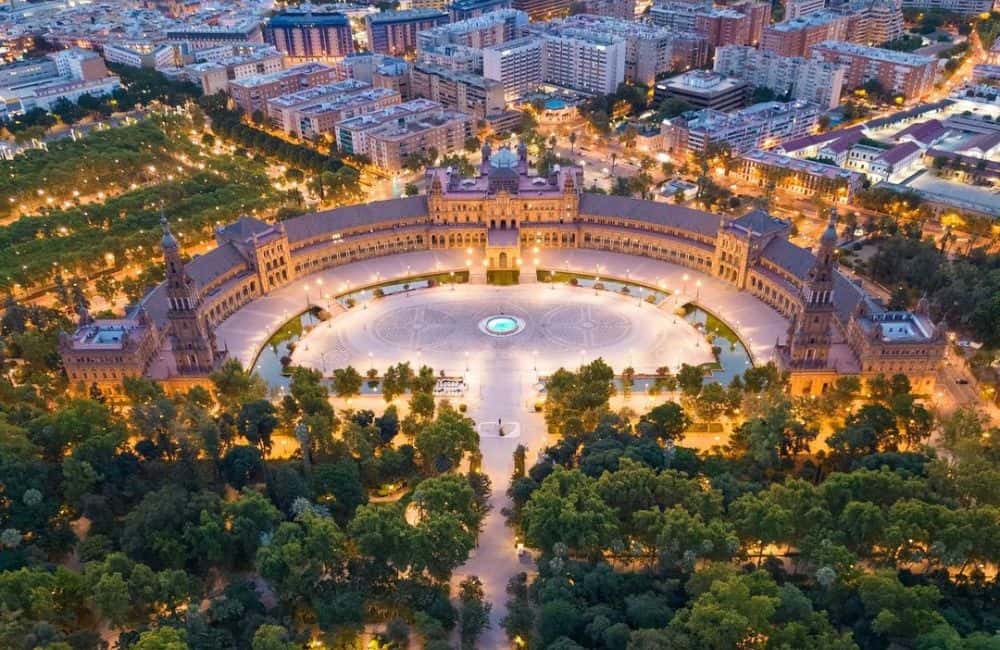 Plaza De España, Seville, Spain @eleonoracosti/Instagram